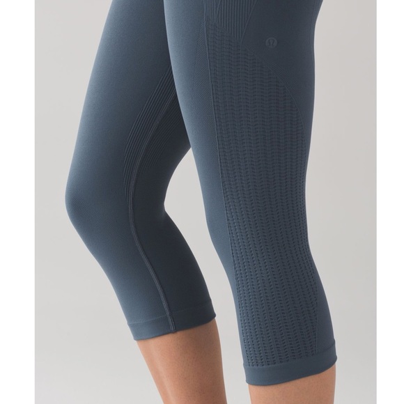 lululemon athletica Pants - Lululemon Leggings // Flow & Go Crop🌛
